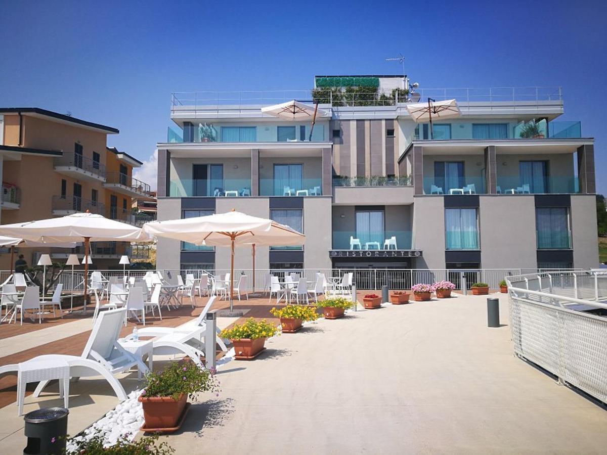 Ambruosi Village Resort & Spa 马西尼亚诺 外观 照片